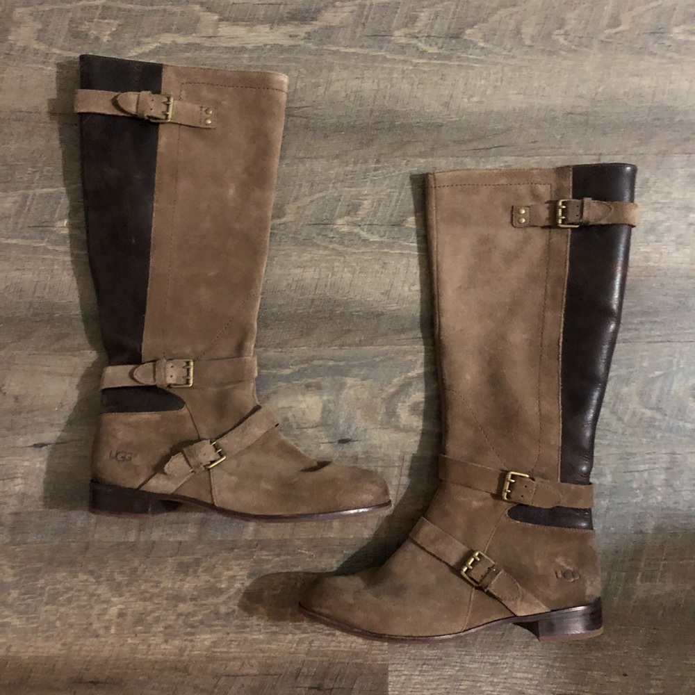 Ugg boots 👢